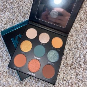 Kylie Cosmetics "The Blue Honey Palette" Eye Shadow Palette